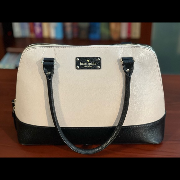 Kate Spade tote - Picture 1 of 3